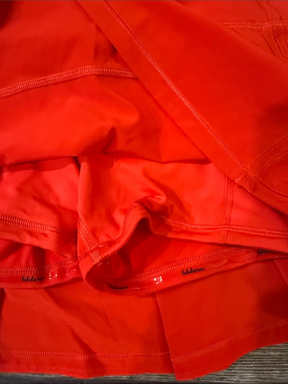 lululemon athletica Bright Red Circle Skirt - Picture 2 of 4